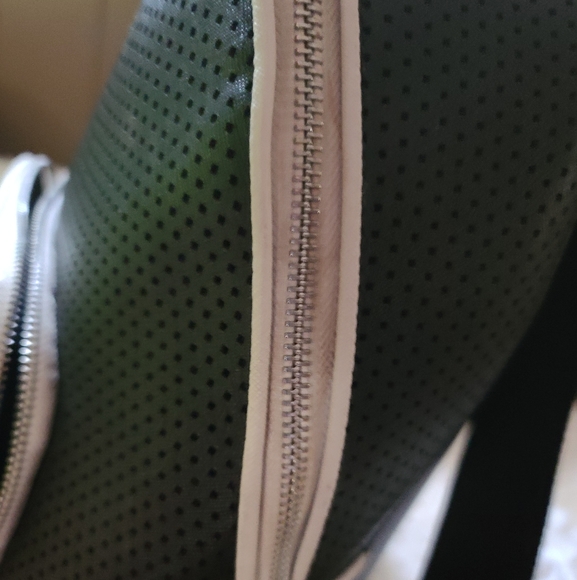 MK Back pack. - Picture 7 of 12